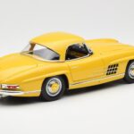 Mercedes 300 SL W198 Roadster Keltainen Norev 1:18 B66040669 - image 3 of 8