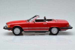 Mercedes 450 SL R107 US Versio Punainen Norev 1:18 183729 Metalli — kuva 5 / 8