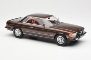 Mercedes 500 SLC C107 Ruskea KK-Scale 1:18 180851 Metalli — kuva 4 / 6