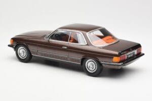 Mercedes 500 SLC C107 Ruskea KK-Scale 1:18 180851 Metalli — kuva 5 / 6