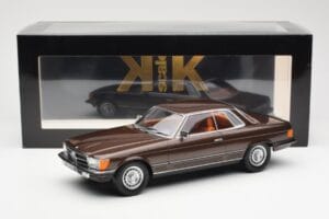 Mercedes 500 SLC C107 Ruskea KK-Scale 1:18 180851 Metalli — kuva 6 / 6