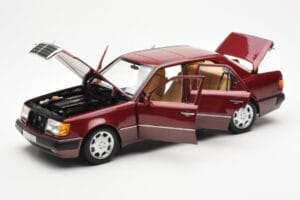 Mercedes 500E W124 Punainen Metallic Jälleenmyyjäversio Norev 1:18 B66040699 Metalli — kuva 2 / 8