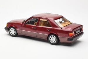 Mercedes 500E W124 Punainen Metallic Jälleenmyyjäversio Norev 1:18 B66040699 Metalli — kuva 7 / 8