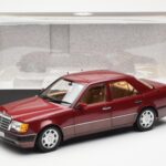 Mercedes 500E W124 Punainen Metallic Jälleenmyyjäversio Norev 1:18 B66040699 - image 8 of 8