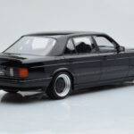 Mercedes 560 SEL AMG W126 Obsidian Musta Otto 1:18 - image 2 of 6