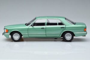 Mercedes 560 SEL W126 Vaaleanvihreä Norev 1:18 183469 Metalli — kuva 4 / 7