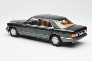 Mercedes 560 SEL W126 Night Vihreä Metallic Dealer Edition Norev 1:18 B66040626 Metalli — kuva 7 / 8