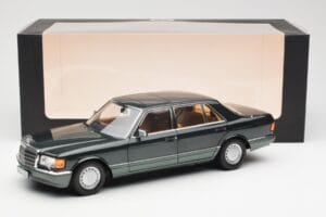 Mercedes 560 SEL W126 Night Vihreä Metallic Dealer Edition Norev 1:18 B66040626 Metalli — kuva 8 / 8