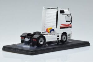 Mercedes Actros MP1 Valkoinen IXO 1:43 TR064 Metalli — kuva 2 / 6