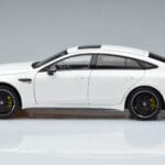 Mercedes AMG GT 63 S X290 Valkoinen Norev 1:18 183445 Metalli - image 4 of 7