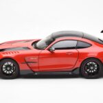Mercedes AMG GT Black Series Punainen Asia Exclusive Norev 1:18 - image 4 of 8