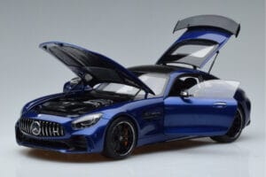 Mercedes AMG GT R C190 Briljanttisininen AUTOart 1:18 76334 Metalli — kuva 2 / 7