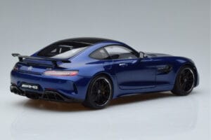 Mercedes AMG GT R C190 Briljanttisininen AUTOart 1:18 76334 Metalli — kuva 3 / 7