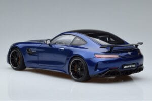 Mercedes AMG GT R C190 Briljanttisininen AUTOart 1:18 76334 Metalli — kuva 6 / 7