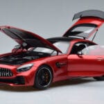 Mercedes AMG GT R C190 Kardinaalinpunainen AUTOart 1:18 76331 Metalli - image 2 of 7