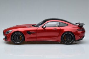Mercedes AMG GT R C190 Kardinaalinpunainen AUTOart 1:18 76331 Metalli — kuva 4 / 7