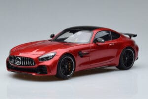 Mercedes AMG GT R C190 Kardinaalinpunainen AUTOart 1:18 76331 Metalli