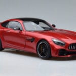 Mercedes AMG GT R C190 Kardinaalinpunainen AUTOart 1:18 76331 Metalli - image 5 of 7