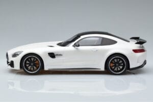 Mercedes AMG GT R Valkoinen GT Spirit 1:18 KJ021 Hartsi — kuva 3 / 6