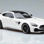 Mercedes AMG GT R Valkoinen GT Spirit 1:18 KJ021 Hartsi - image 4 of 6