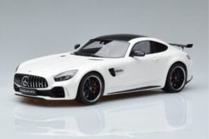 Mercedes AMG GT R Valkoinen GT Spirit 1:18 KJ021 Hartsi