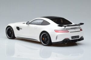 Mercedes AMG GT R Valkoinen GT Spirit 1:18 KJ021 Hartsi — kuva 5 / 6