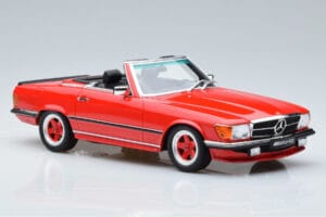 Mercedes AMG SL500 R107 Punainen Otto 1:18 OT962 Hartsi — kuva 4 / 6