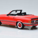 Mercedes AMG SL500 R107 Punainen Otto 1:18 - image 5 of 6