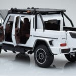 Mercedes Brabus G800 W464 Adventure XLP Polar Valkoinen Almost Real 1:18 - image 5 of 8