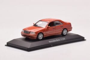 Mercedes C-Class W202 C220 Oranssi Metallic Dealer Edition Minichamps 1:43 B66005747 Metalli — kuva 2 / 4