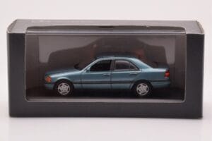 Mercedes C-Class W202 C220 Petrol Metallic Minichamps 1:43 B66005705 Metalli — kuva 3 / 3