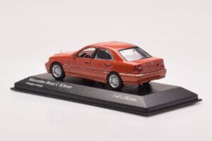 Mercedes C-Class W202 C240 Oranssi Metallic Minichamps 1:43 430037000 Metalli — kuva 3 / 4