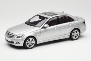 Mercedes C-Class W204 Avantgarde Hopea AUTOart 1:18 B66962368
