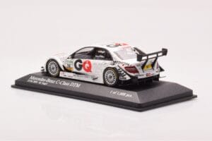 Mercedes C-Class W204 DTM GQ AMG Mercedes #16 Engels DTM 2009 Minichamps 1:43 400093816 Metalli — kuva 3 / 4