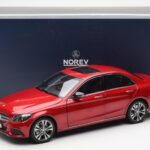 Mercedes C-Class W205 Punainen Metallic Asia Exclusive Norev 1:18 - image 8 of 8