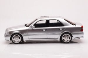 Mercedes C36 AMG W202 Hopea Otto 1:18 OT443 Hartsi — kuva 3 / 6