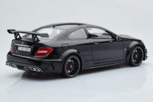Mercedes C63 AMG W204 Black Series Musta GT Spirit 1:18 ZM019 Hartsi — kuva 2 / 7