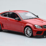 Mercedes C63 AMG W204 Black Series Punainen GT Spirit 1:18 - image 4 of 6