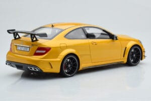 Mercedes C63 AMG W204 Black Series Kulta GT Spirit 1:18 GT034 Hartsi — kuva 2 / 6
