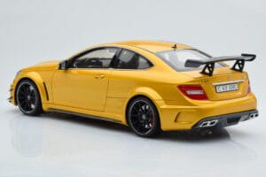 Mercedes C63 AMG W204 Black Series Kulta GT Spirit 1:18 GT034 Hartsi — kuva 5 / 6