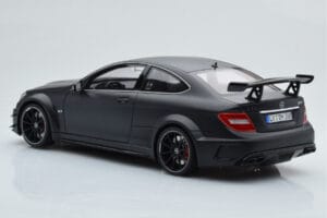 Mercedes C63 AMG W204 Black Series Matta Musta GT Spirit 1:18 GT843 Hartsi — kuva 5 / 6
