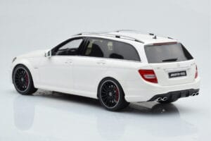 Mercedes C63 AMG S204 T-Model Valkoinen GT Spirit 1:18 GT147 Hartsi — kuva 5 / 8