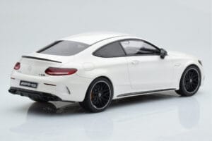 Mercedes C63S AMG C205 Coupe Valkoinen GT Spirit 1:18 B66965707 Hartsi — kuva 2 / 6