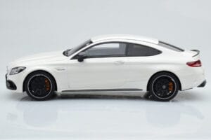 Mercedes C63S AMG C205 Coupe Valkoinen GT Spirit 1:18 B66965707 Hartsi — kuva 3 / 6
