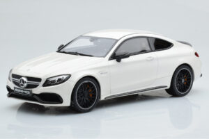 Mercedes C63S AMG C205 Coupe Valkoinen GT Spirit 1:18