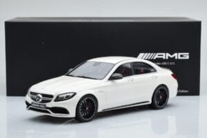 Mercedes C63S AMG W205 Valkoinen GT Spirit 1:18 B66960370 Hartsi — kuva 6 / 6