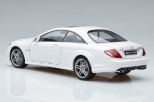 Mercedes CL63 AMG C216 Valkoinen AUTOart 1:18 76167 Metalli — kuva 5 / 6