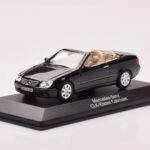 Mercedes CLK A209 Cabriolet Obsidian Musta Metallic Minichamps 1:43 - image 2 of 4