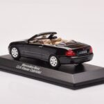 Mercedes CLK A209 Cabriolet Obsidian Musta Metallic Minichamps 1:43 - image 3 of 4