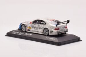 Mercedes CLK DTM Team Original Teile #12 P. Dumbreck DTM 2001 Minichamps 1:43 400023112 Metalli — kuva 3 / 4